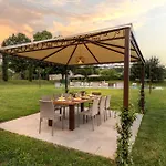 Villa Papari *